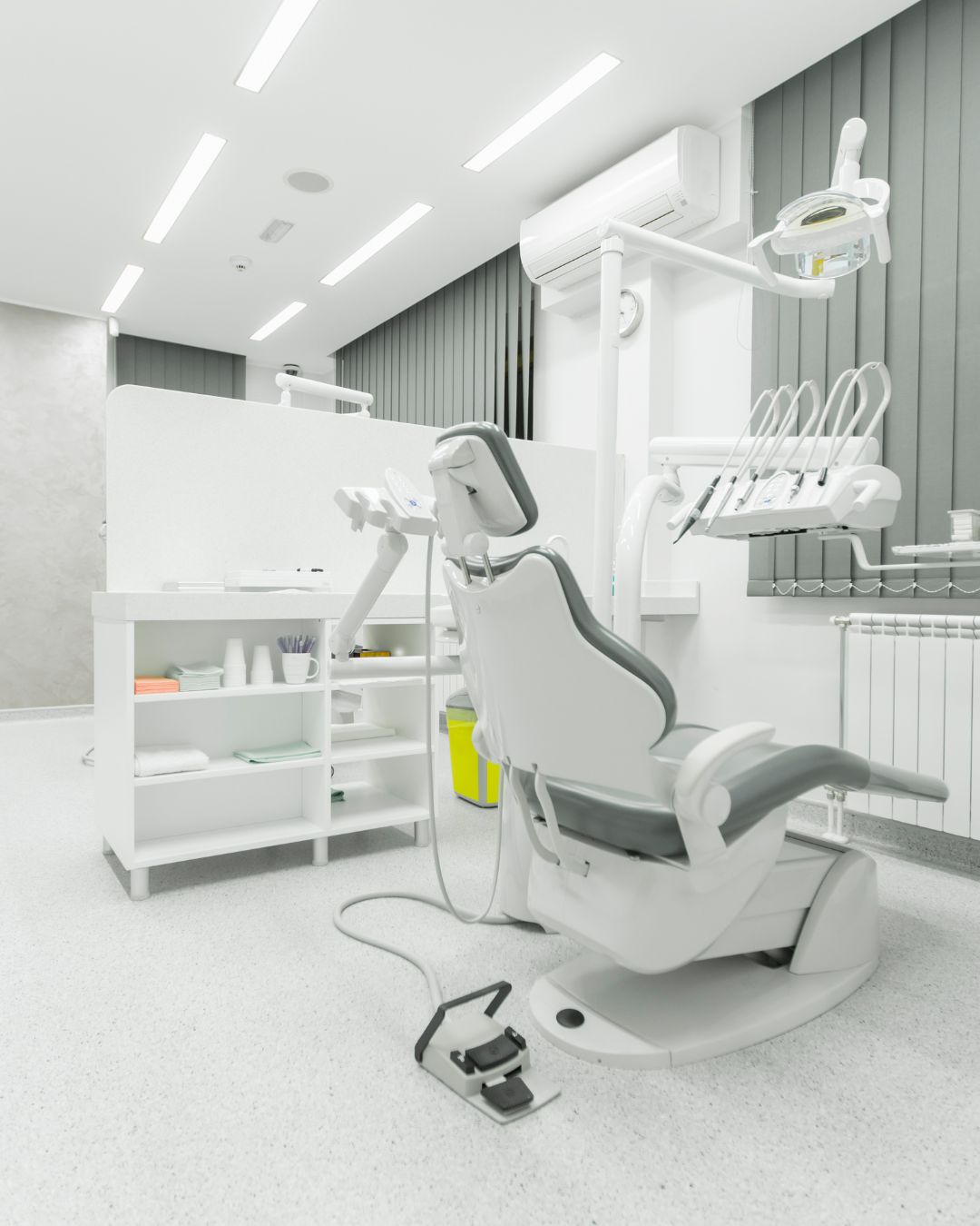 En este momento estás viendo ¿Qué instrumental necesitas para ser dentista? (La guía que me habría encantado tener)